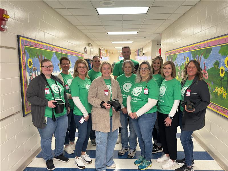 Delta Dental volunteers at Capitol View Elementary